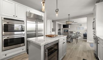 1915 Hazel Nut Ct, Agoura Hills, CA 91301