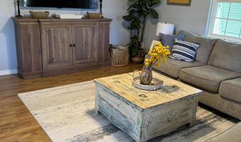 4010 Blue Jay St, Bay St. Louis, MS 39520