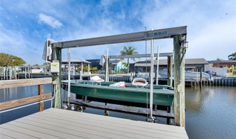1025 APOLLO BEACH Blvd 1, Apollo Beach, FL 33572