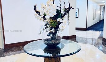 19501 W Country Club Dr 2310, Aventura, FL 33180