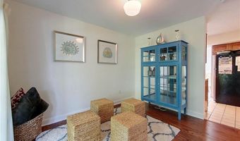 521 Corey Ln, Middletown, RI 02842