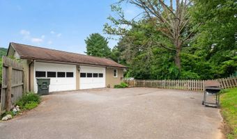 823 Birdie Dr, Abingdon, VA 24211