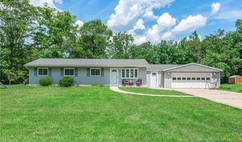 794 Robinhood Dr, Aurora, OH 44202