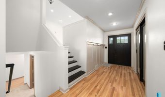 1513 E Sylvan Cir, Brandon, SD 57005