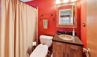 2819 N Kennicott Ave, Arlington Heights, IL 60004