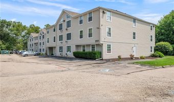 201 Woodlawn Ave 314, North Providence, RI 02904