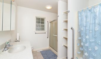 140 PINEHURST Rd, Ocean Pines, MD 21811