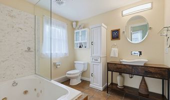 460 Richardson Ave, Attleboro, MA 02703
