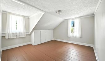 133 Riverside Dr, Augusta, ME 04330