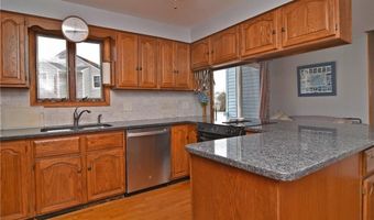 151 E Shore Rd, Narragansett, RI 02882