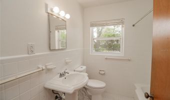 132 KINSTLE Ave, Auburndale, FL 33823