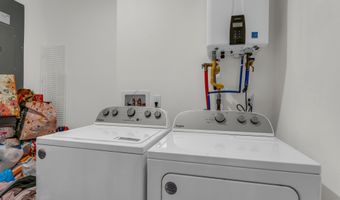 315 Parisen Ave, Bayville, NJ 08721