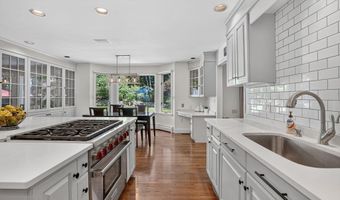 3 Newman Hill Dr, Andover, MA 01810