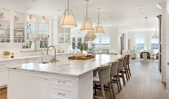 85 Nayatt Rd, Barrington, RI 02806