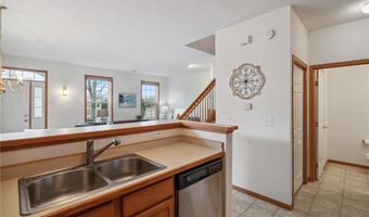 15406 Founders Ln 905, Apple Valley, MN 55124