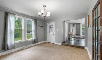 718 N Cedar St, Auburn, IN 46706