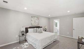 7832 FORDSON Rd, Alexandria, VA 22306