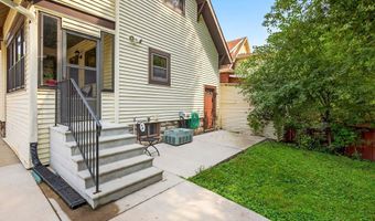 1015 E ELDORADO St, Appleton, WI 54911