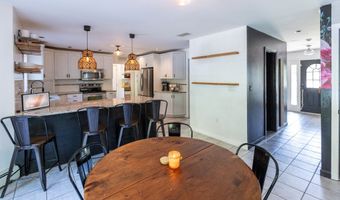2 Quail Hollow Ct, Beacon Falls, CT 06403
