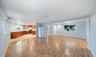 6400 Dale Ln, Anderson, CA 96007