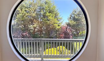 15422 SOUTHWIND Ln, Brookings, OR 97415