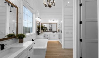 1151 E PEACH TREE Dr, Chandler, AZ 85249