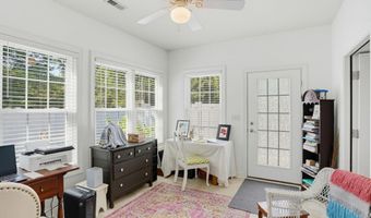216 N RED HAVEN Ln, Dover, DE 19901