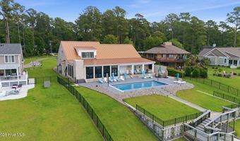 685 Raymond Rd, Arapahoe, NC 28510