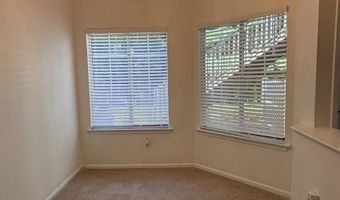 18 Encampment Dr, Bedminster, NJ 07921