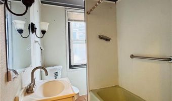 637 N Penn St, Allentown, PA 18102