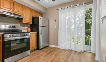 53 Manorwood Dr 53, Branford, CT 06405