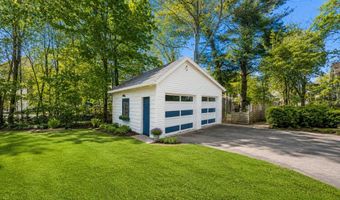 38 Hope St, Attleboro, MA 02703