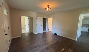 1203 S Van Buren St, Auburn, IN 46706