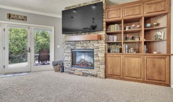 425 240th Ave 105, Arnolds Park, IA 51331