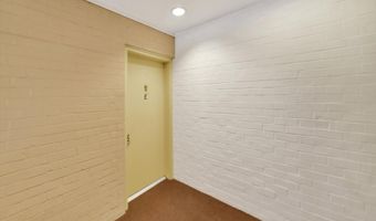7 CROSS KEYS Rd 7E, Baltimore, MD 21210