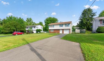 6 Theresa Ann Ct, Albany, NY 12205