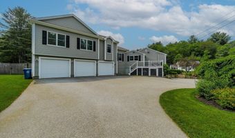 13 Lantern Ln, Billerica, MA 01821
