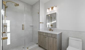 525 AVENUE E 2, Bayonne, NJ 07002