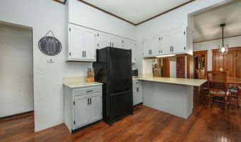 918 1st Ave, Ackley, IA 50601