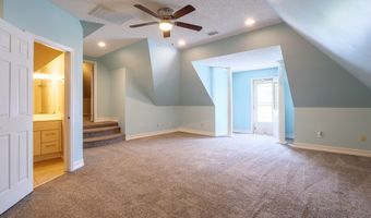 605 Plantation Dr, Adel, GA 31620