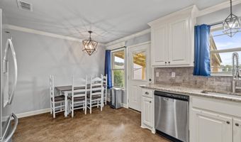 143 Lloyd Henderson Rd, Beebe, AR 72012