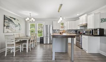 1032 Virginia Ave, Bauxite, AR 72011