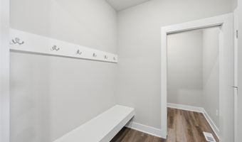 2308 Chan Dr, Adel, IA 50003