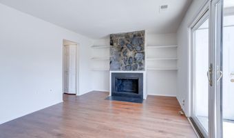 5766 VILLAGE GREEN Dr 10/5766, Alexandria, VA 22309