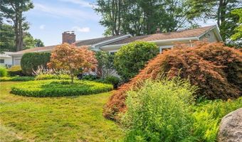 26 Monica Dr, Cumberland, RI 02864