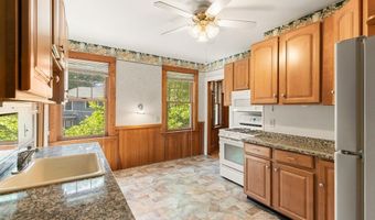 9 Spruce St, Belmont, MA 02478