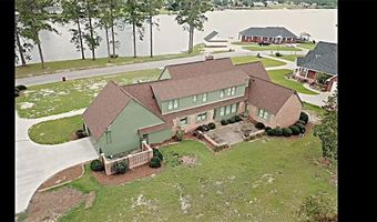 220 Lake Shore Dr, Alma, GA 31510