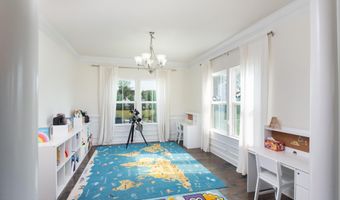 41 Gina Dr, Allentown, NJ 08501