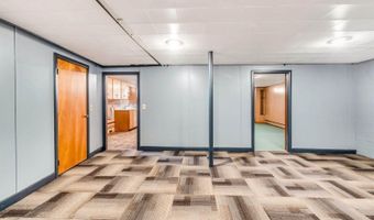 123 Mount Hope Ave, Bangor, ME 04401