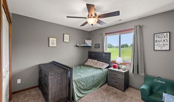 1444 Marina Cove Dr, Polk City, IA 50226
